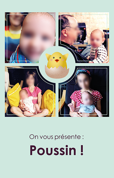 Faire part de naissance avec 4 photos et un petit poussin au centre.